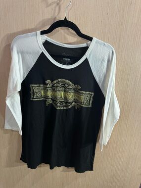 Game of Thrones Black & White Raglan Graphic Tee Size Large